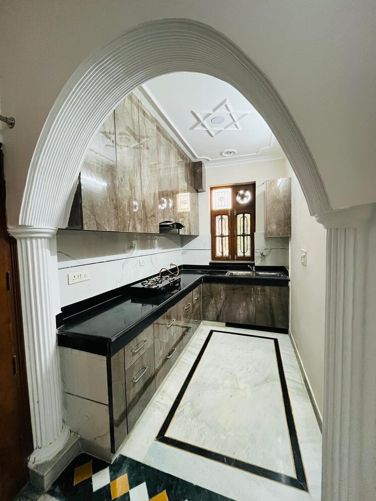 Kitchen, huda-cghs 3 Bedroom 190 Sq.Yd. Builder Floor In Sector 56 Gurgaon 9071438