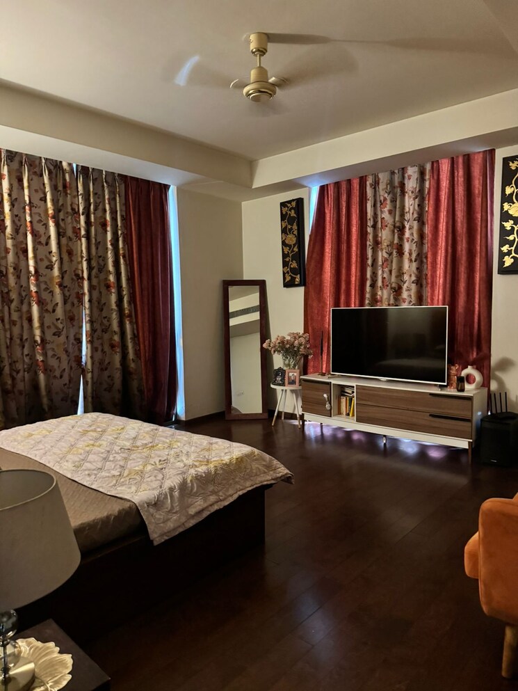 Bedroom, m3m-golf-estate 3.5 Bedroom 3900 Sq.Ft. Apartment In Sector 65 Gurgaon 9071425