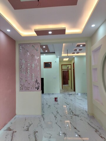 Room in 2 BHK Independent House at Gomti Nagar – for Rent