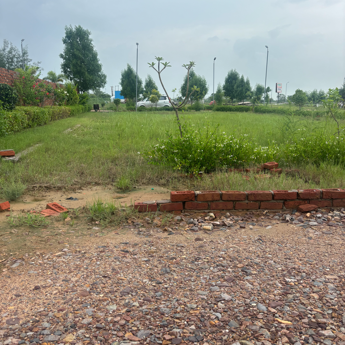 Plot For Sale in Barsana