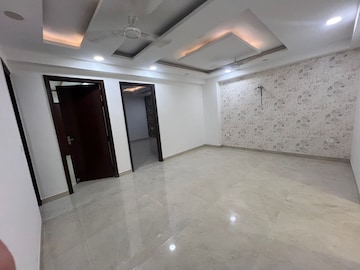 Room in 3 BHK Builder Floor at Chattarpur – for Sale