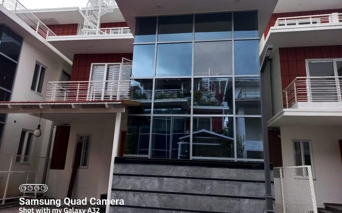 4 BHK + Pooja Room Villa For Rent in Hennur