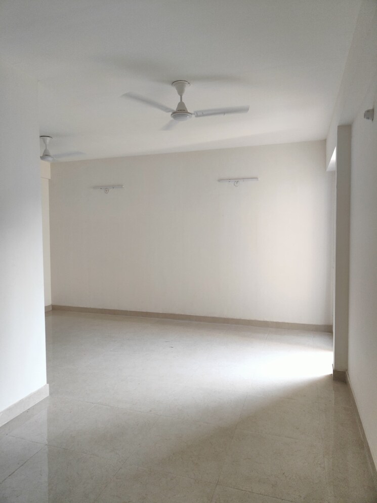 Room, signature-global-proxima 2 Bedroom 665 Sq.Ft. Apartment In Sector 89 Gurgaon 9071472