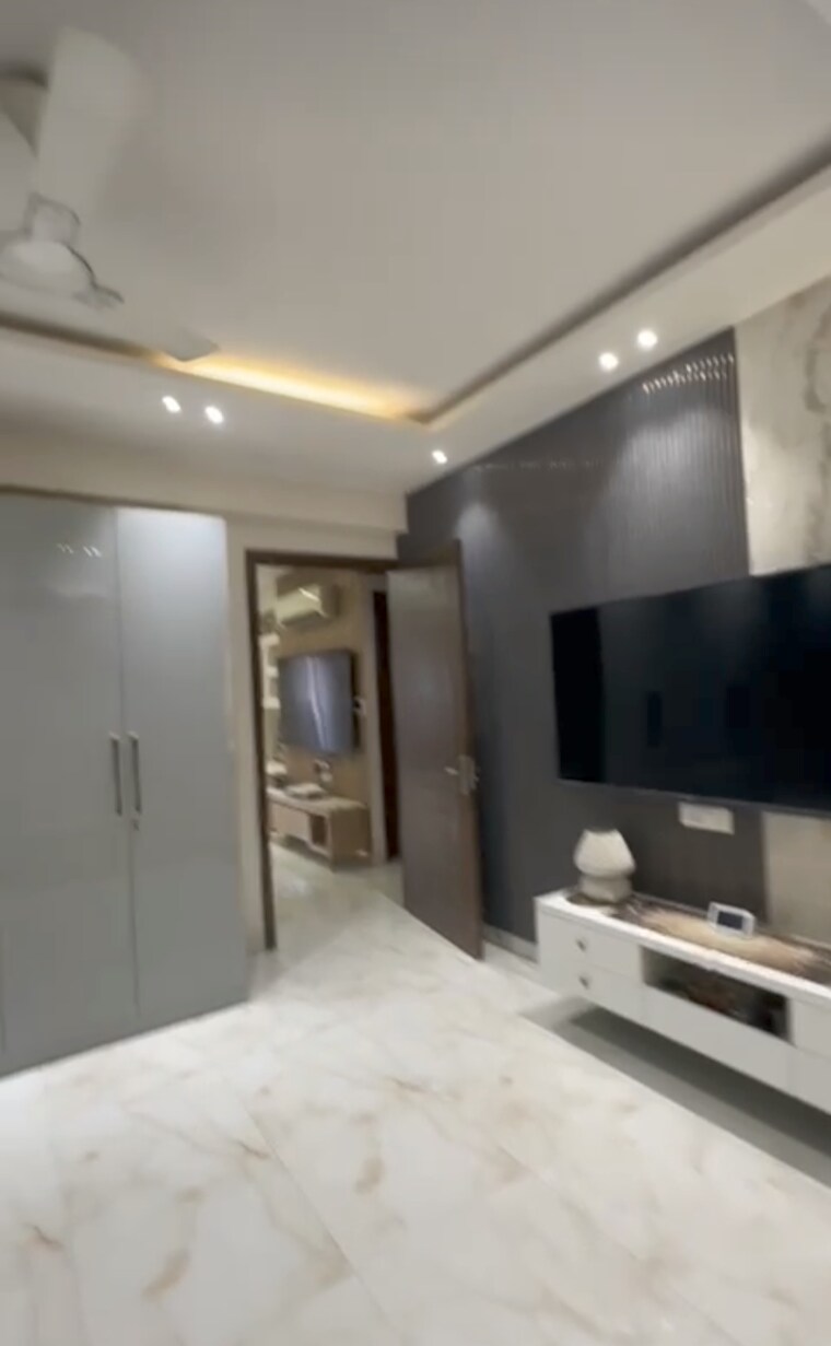 Kitchen, dwarika-raj-garden-city 3 Bedroom 200 Sq.Yd. Builder Floor In Raj Nagar Extension Ghaziabad 9071568