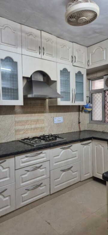 Kitchen in 3 BHK Apartment at DDA Rosewood Apartments, Vasant Kunj – for Rent