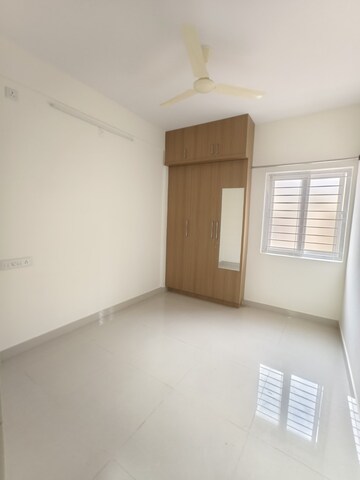 Room in 1 BHK Builder Floor at Hsr Layout Sector 3 – for Rent