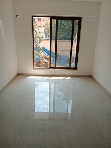 Room in 2 BHK Apartment at Ramya Jeevan CHS, Andheri East – for Rent