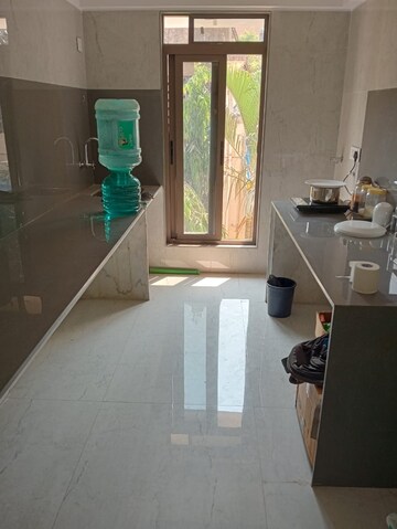Team Area in 2 BHK Apartment at Ramya Jeevan CHS, Andheri East – for Rent