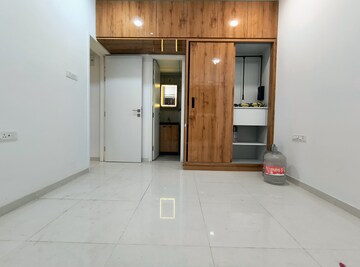 Room in 2 BHK Apartment at Godrej Boulevard, Manjari – for Rent