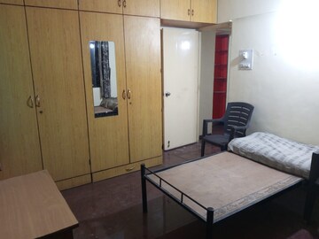 Room in 3 BHK Apartment at Aundh – for Rent