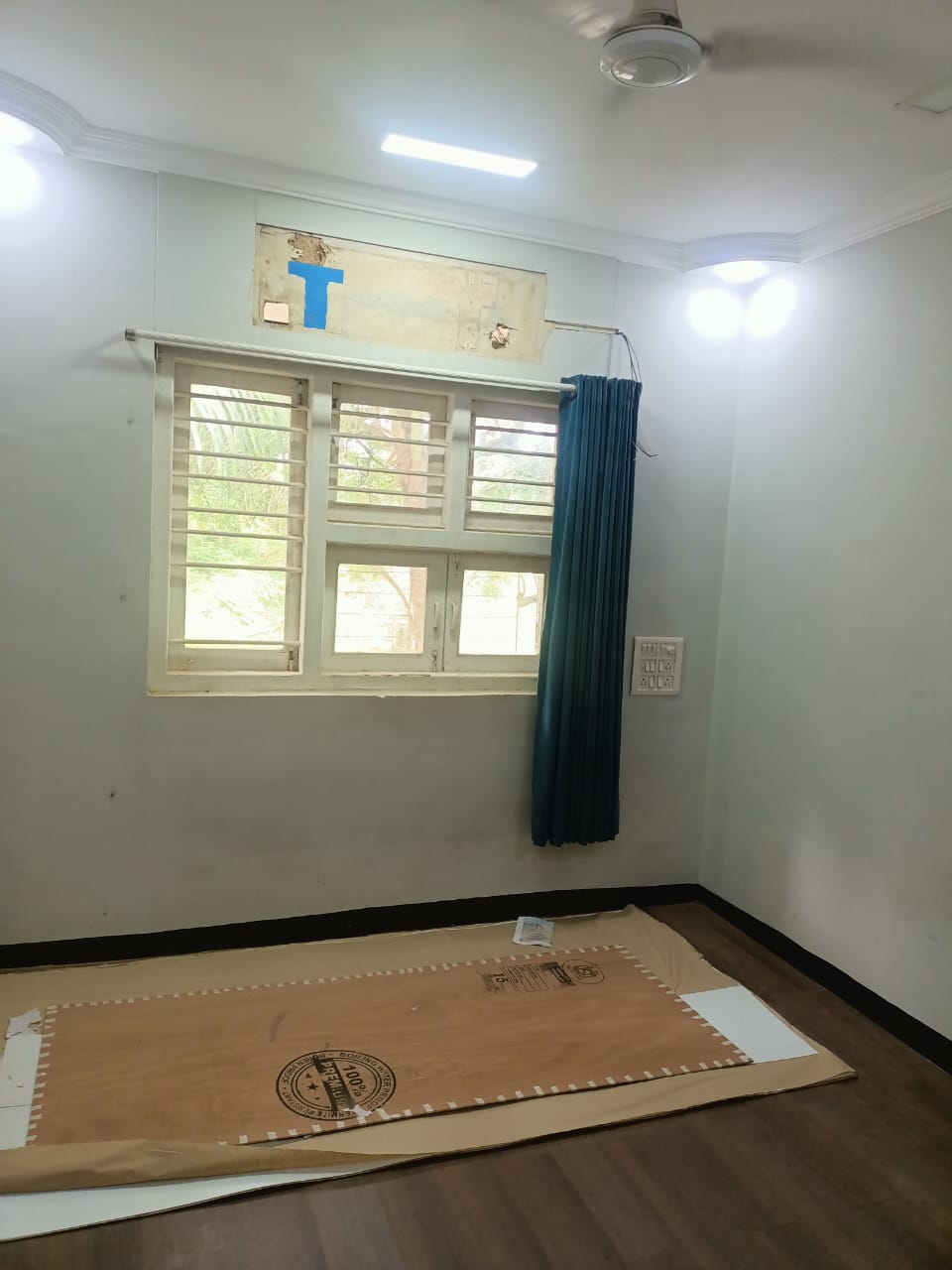 2 BHK 650 Sq.Ft. Apartment in Ram Niwas Dadar East