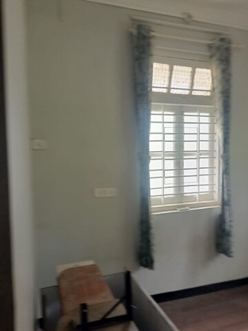 Room in 2 BHK Apartment at Ram Niwas Dadar East, Dadar East – for Rent