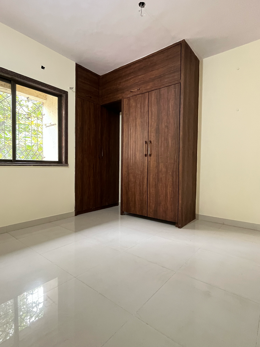 1 BHK + Servant Room Apartment For Sale in Brahamand Phase 6 Chs Ltd