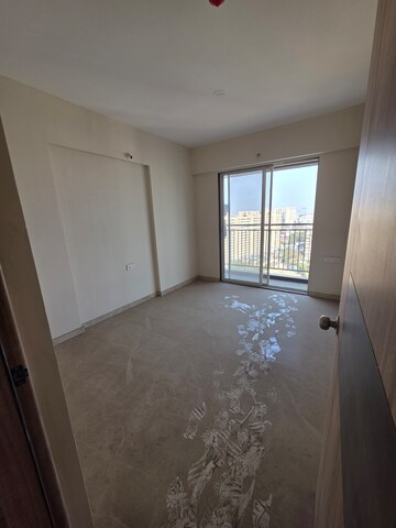 Room in 2 BHK Apartment at Suyog Pearl, Hadapsar – for Rent