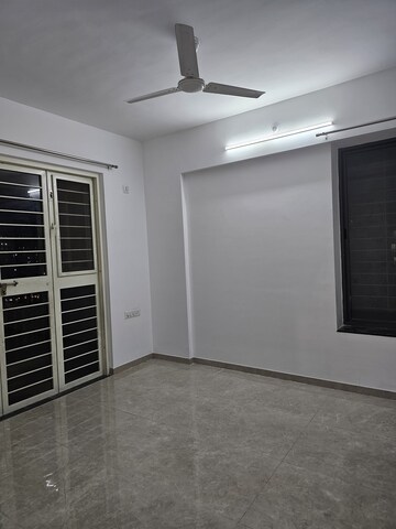 Room in 2 BHK Apartment at Wakadkar Stellar Rhythmm, Wakad – for Rent