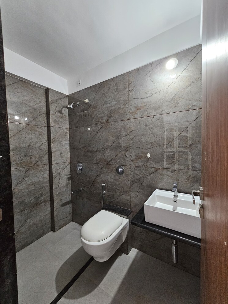 Bathroom, wakadkar-stellar-rhythmm 2 Bedroom 726 Sq.Ft. Apartment In Wakad Pune 9071708