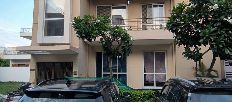  Parking, bptp-parkland-pride 3 Bedroom 1050 Sq.Ft. Builder Floor In Sector 77 Faridabad 9071724