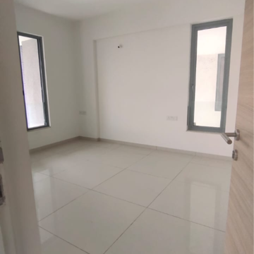 Room in 3 BHK Apartment at Supreme Estia Phase 1, Baner – for Sale
