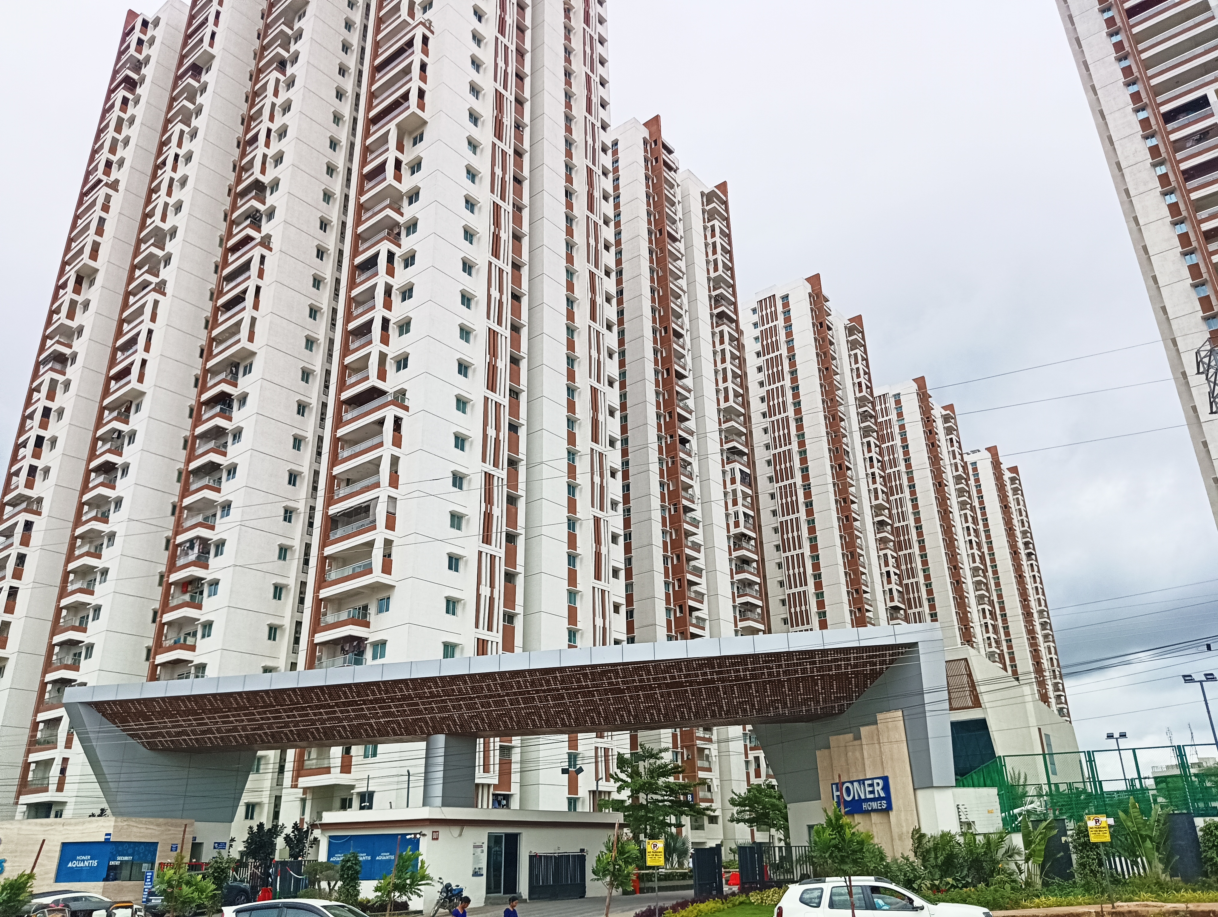 2 BHK + Pooja Room Apartment For Rent in Honer Aquantis