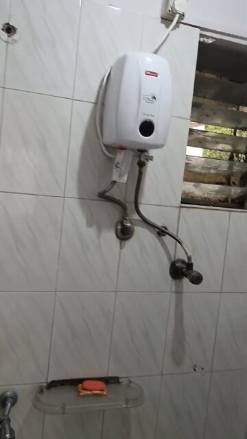 Bathroom in 1 BHK Apartment at Borivali West – for Rent