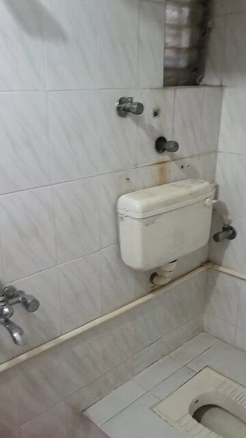 Bathroom in 1 BHK Apartment at Borivali West – for Rent
