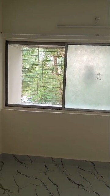 Room in 1 BHK Apartment at Borivali West – for Rent