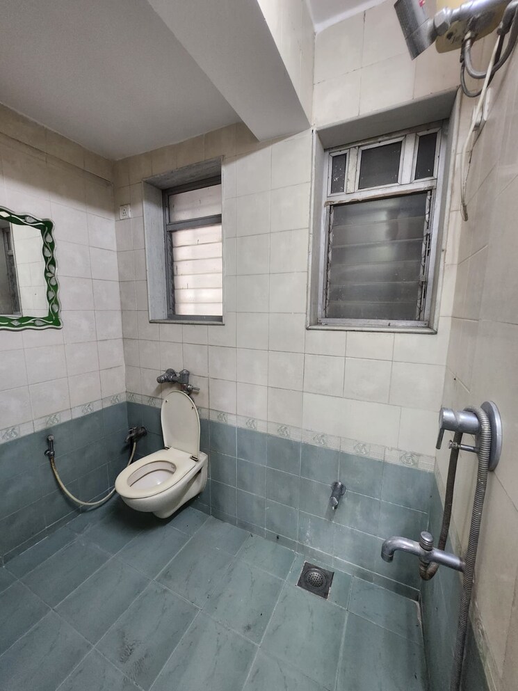 Bathroom, soham-garden 3 Bedroom 1300 Sq.Ft. Apartment In Manpada Thane 9071791
