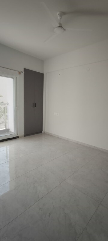 Room in 1 BHK Builder Floor at Hsr Layout – for Rent