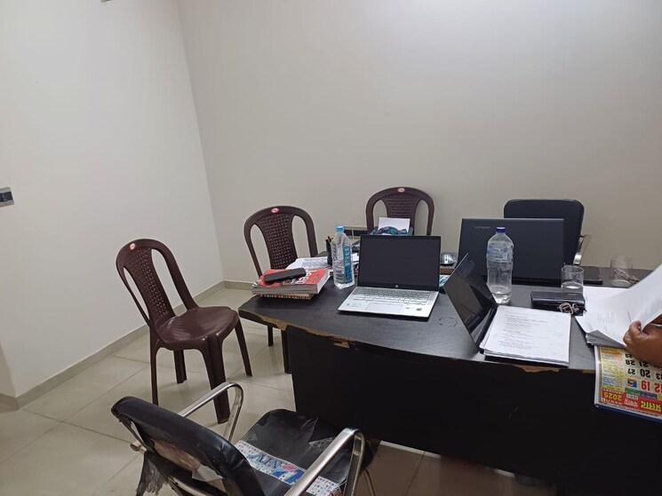 Team Area, omaxe-hazratganj Studio 565 Sq.Ft. Apartment In Gomti Nagar Lucknow 9071815