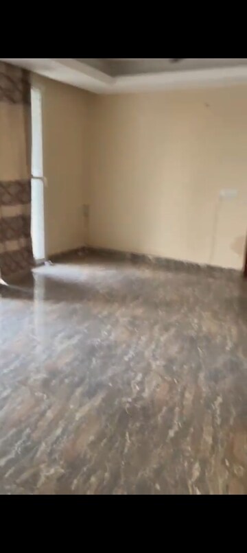 Room in 3 BHK Apartment at Rise Sports Villas, Sector 1 Greater Noida – for Rent