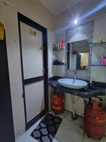 Room in 2 BHK Apartment at Shiva Heights, Pimple Saudagar – for Rent