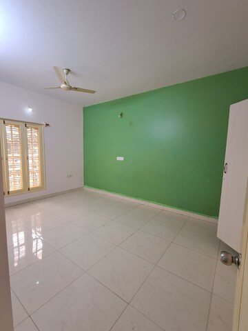 Furnished Amenities in 3 BHK Builder Floor at Koramangala – for Rent