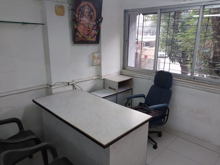 Team Area, rolex-apartment Commercial Office Space 600 Sq.Ft. In Malad West Mumbai 9071827