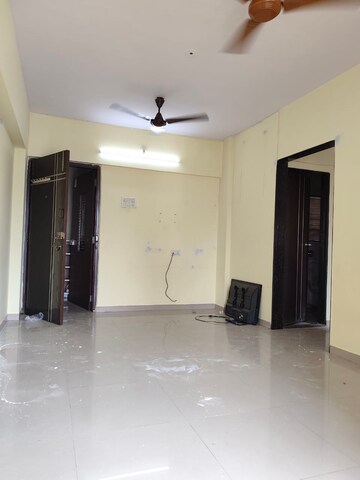 1 BHK Apartment For Rent in Kandivali West
