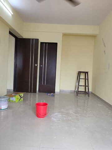 Room in 1 BHK Apartment at Kandivali West – for Rent