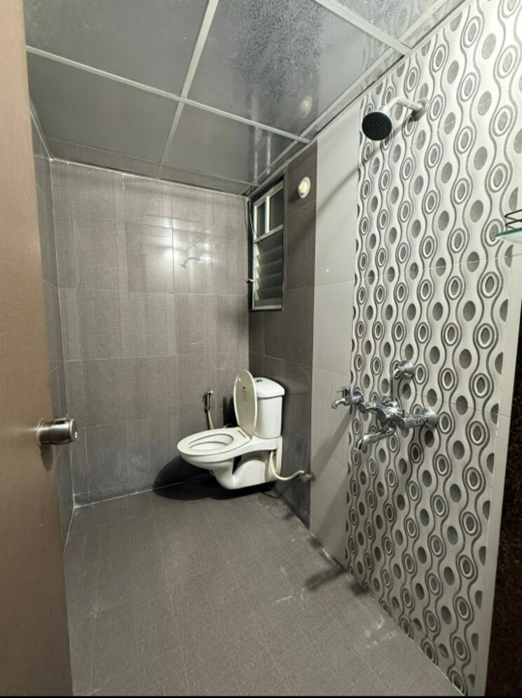 Bathroom, lalwani-residency 2 Bedroom 1075 Sq.Ft. Apartment In Viman Nagar Pune 9071861
