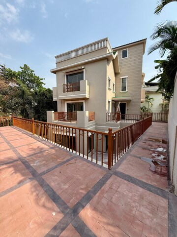 Balcony in 5 BHK Villa at Lonavala – for Sale