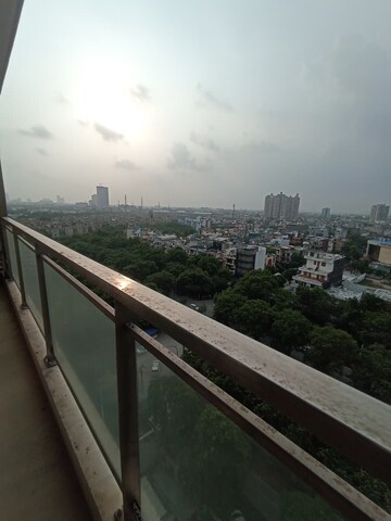 Balcony in 4 BHK Apartment at Ambience Tiverton, Sector 50 – for Rent