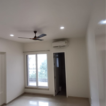 Room in 4 BHK Apartment at Kumar Privie Selena, Link Road – for Rent