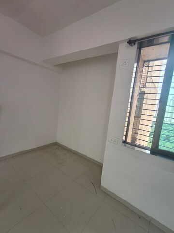 Room in 2.5 BHK Apartment at Shree Satya Shankar Residency, Manpada – for Rent