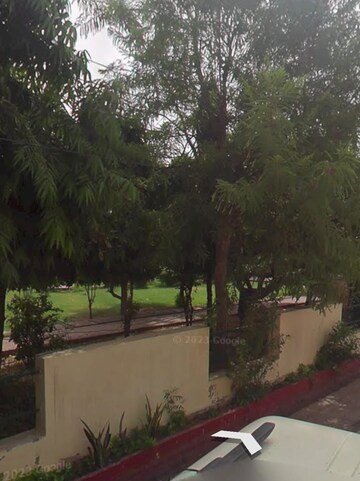 Swimming Pool in 4 BHK Independent House at Gomti Nagar – for Sale