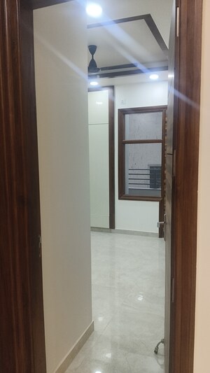 Room in 3 BHK Builder Floor at RPS Palm Drive, Sector 88 – for Sale