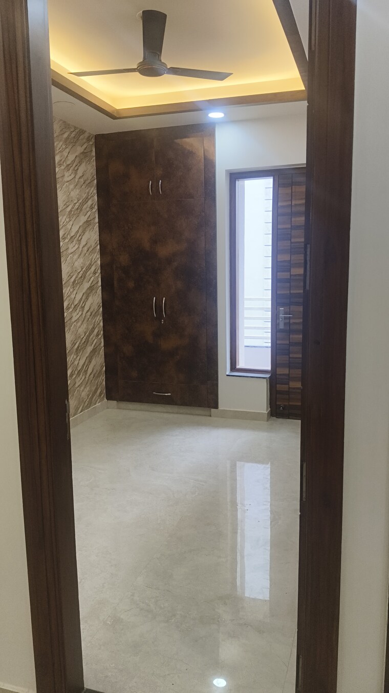 Room, rps-palm-drive 3 Bedroom 125 Sq.Yd. Builder Floor In Sector 88 Faridabad 9071971