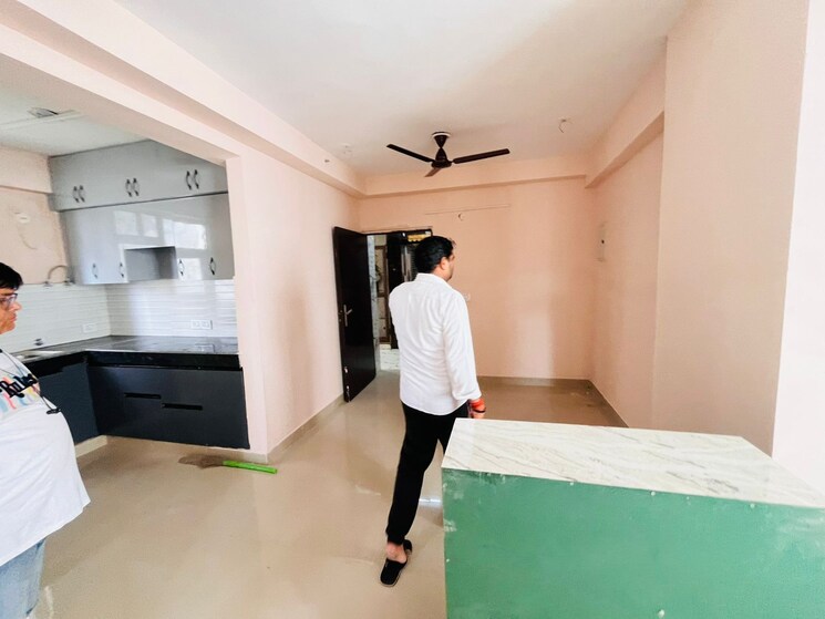 Room, jnc-the-park 3 Bedroom 1350 Sq.Ft. Apartment In Sector 16c Greater Noida Greater Noida 9071974