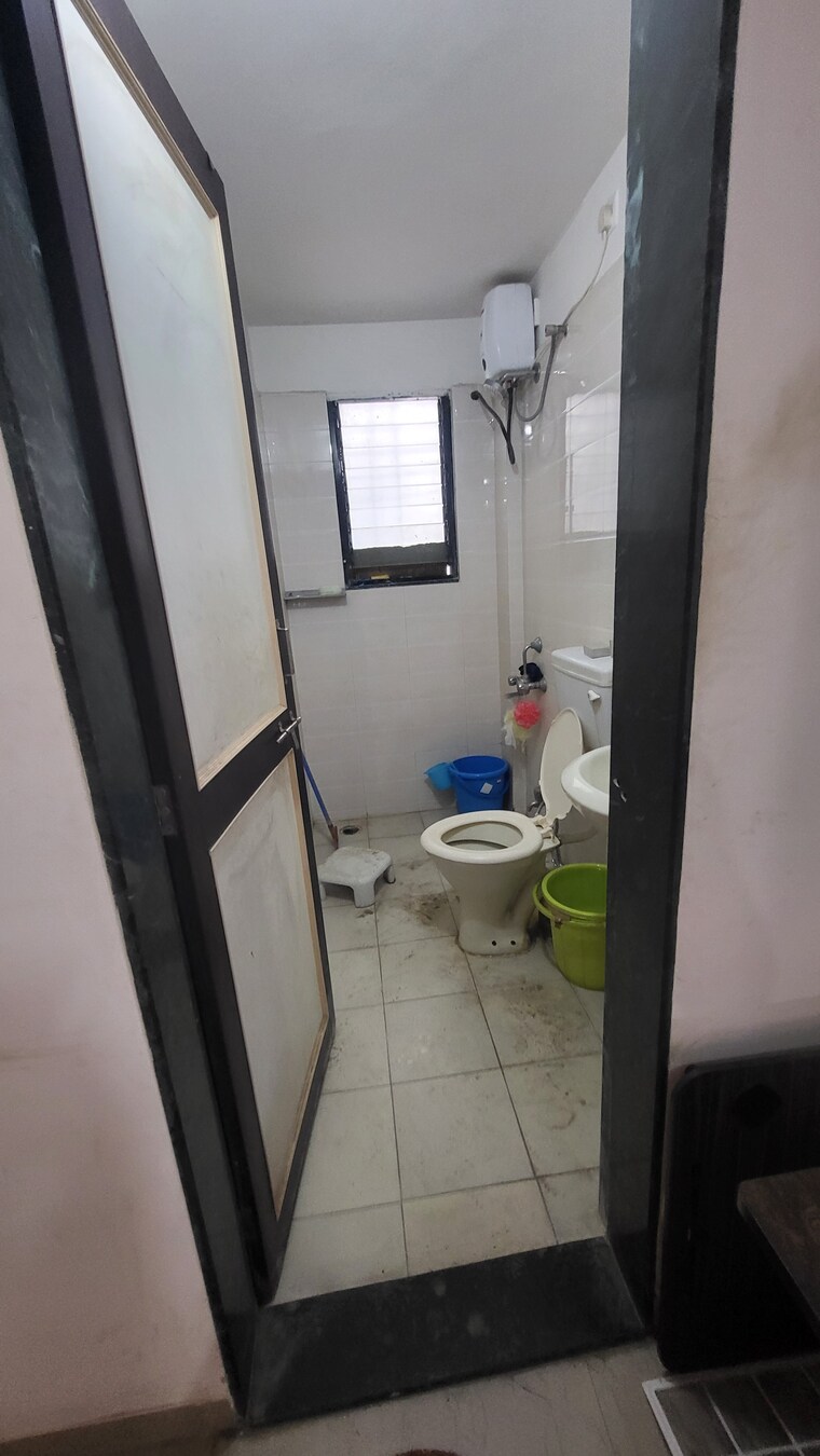 Bathroom, vedant-residency-sus 2 Bedroom 816 Sq.Ft. Apartment In Sus Pune 9071978