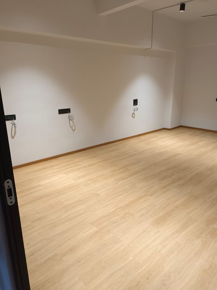 Room, bawa-tower Commercial Office Space 250 Sq.Ft. In Vashi Sector 17 Navi Mumbai 9071981