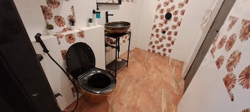 Attached Bathroom in 2 BHK Apartment at Green Diamond, Andheri West – for Sale