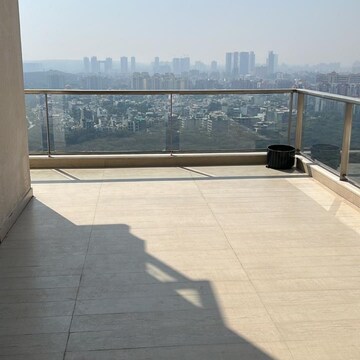 Balcony in 5 BHK Apartment at DLF The Crest, Dlf Phase V – for Sale