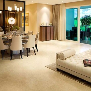 Bedroom in 5 BHK Apartment at DLF The Crest, Dlf Phase V – for Sale