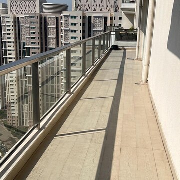 Balcony in 5 BHK Apartment at DLF The Crest, Dlf Phase V – for Sale